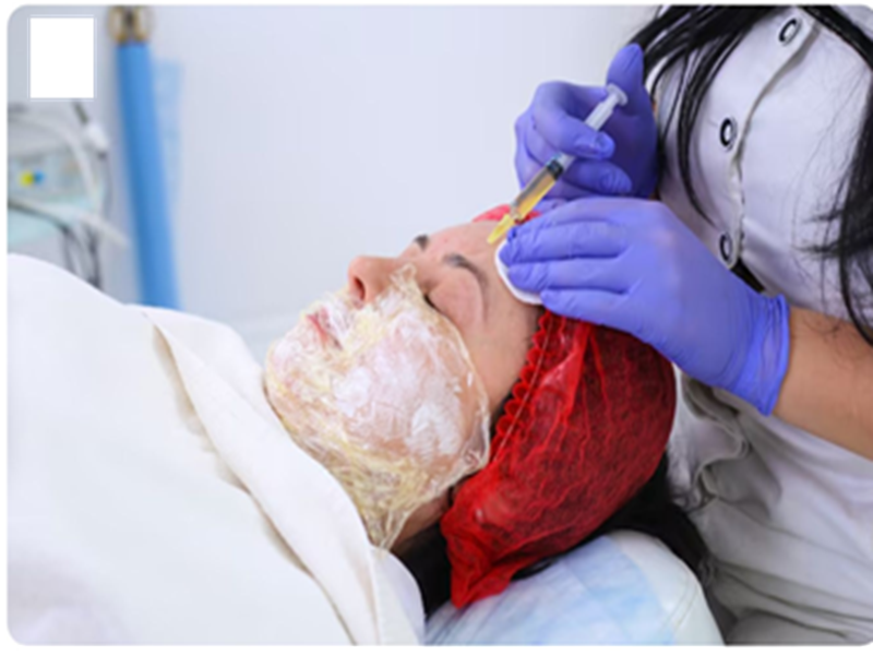 ✨ Step into the future of flawless skin!
Experience Chemical Peels 2.0 — advanced, gentle, and deeply rejuvenating.
At The Celeb Face Clinic, the best cosmetic surgeon in Hadapsar brings you cutting-edge skin resurfacing for a radiant glow that lasts. 💆‍♀️🌸