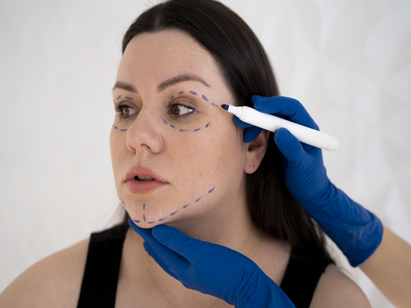 ✨ Reveal your natural contour with precision!
Facial fat reduction at The CelebFace Clinic helps you achieve a defined, youthful look — safely and beautifully.
Trust Dr. Tanvi Malankar, the best cosmetic surgeon in Hadapsar, for results that reflect confidence and elegance